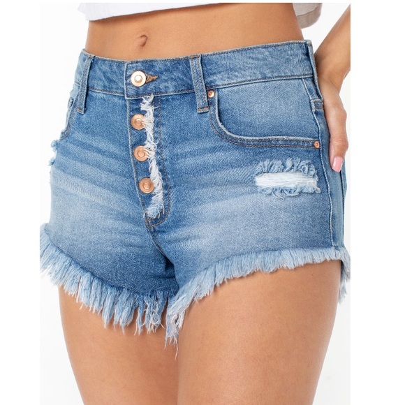 Celebrity Pink Shorts Celebrity Pink The Sugar Medium Wash Midrise